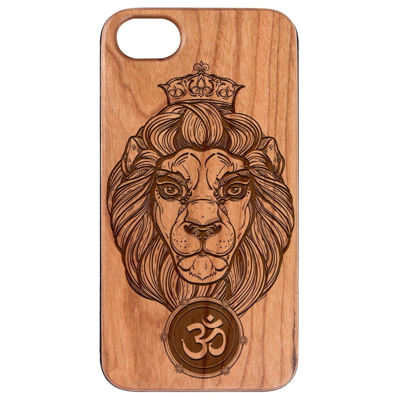 Heraldic Lion - Engraved - Wooden Phone Case